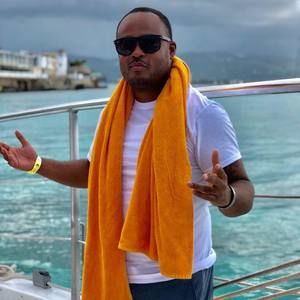 Meet your Posher, Idris